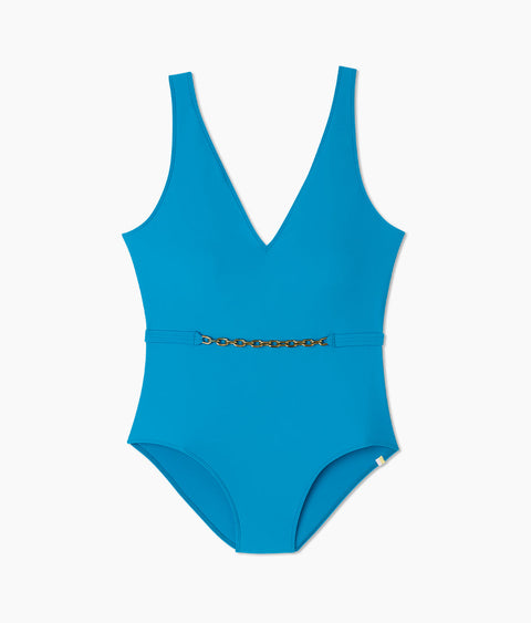 The Belted-Chain Backflip - Capri