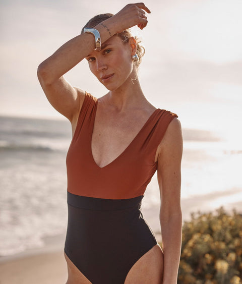 The Ruched Backflip - Amber & Sea Urchin