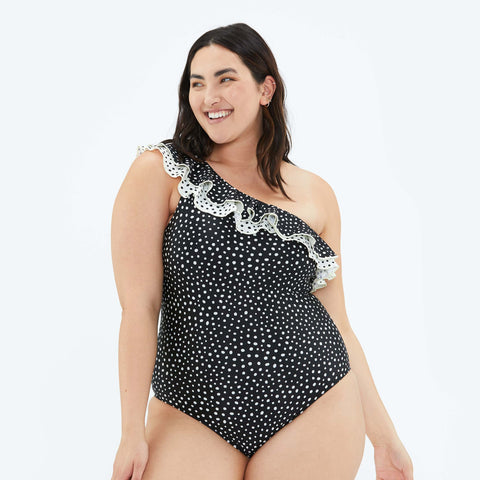 The Ruffle Sidestroke - On the Dot