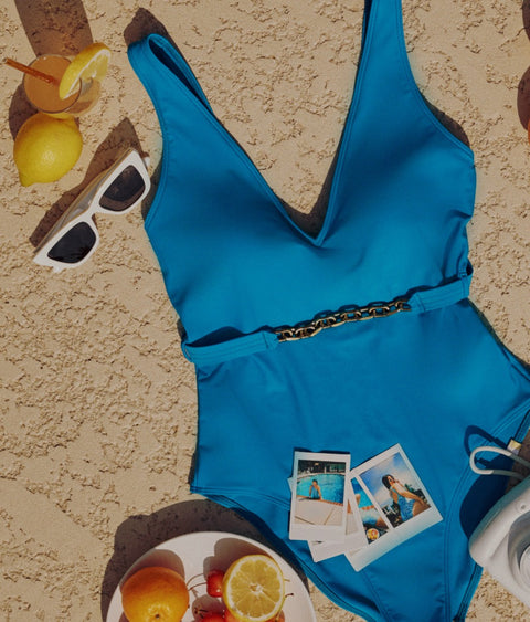 The Belted-Chain Backflip - Capri