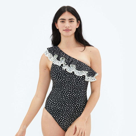 The Ruffle Sidestroke - On the Dot